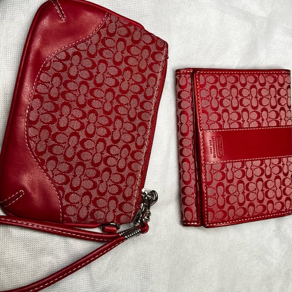 Coach purse set - Picture 4 of 7